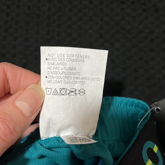 Under Armour loose running shorts - Picture 5 of 9